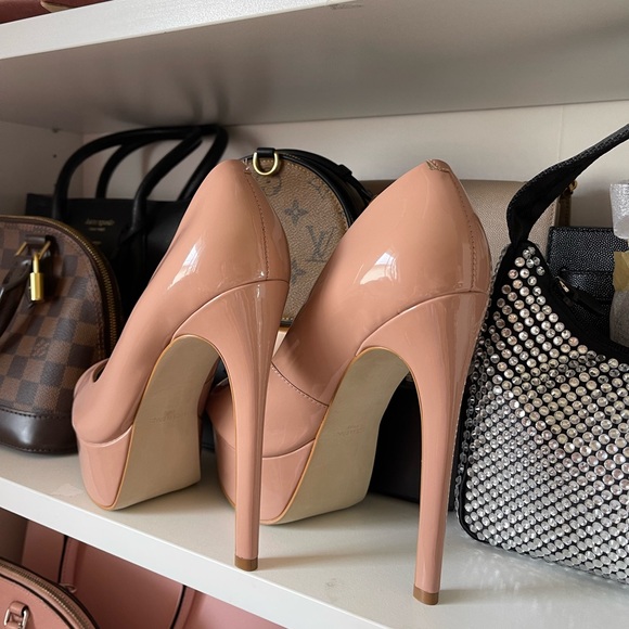 Steve Madden Beautiful Heel - Picture 7 of 8